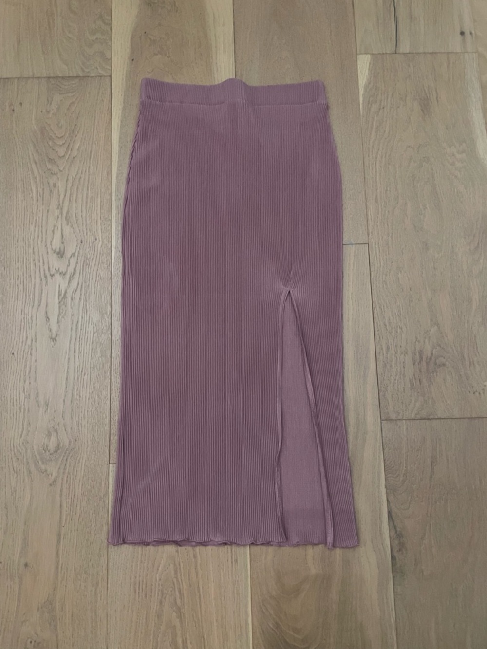 H&M Ribbed Midi Skirt in Mauve with Front Slit
